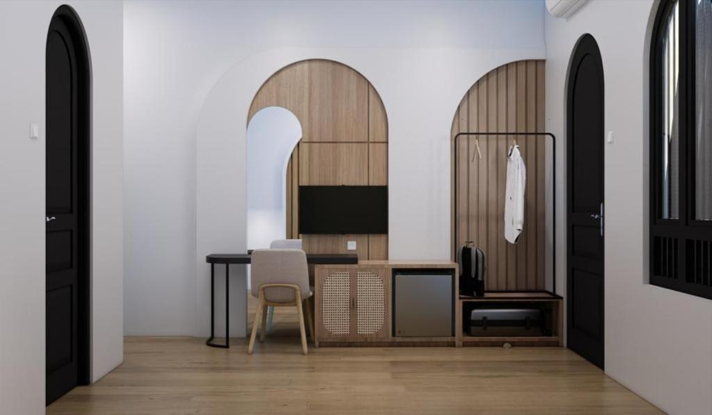 Hotel Besar Пурвокерто Екстериор снимка